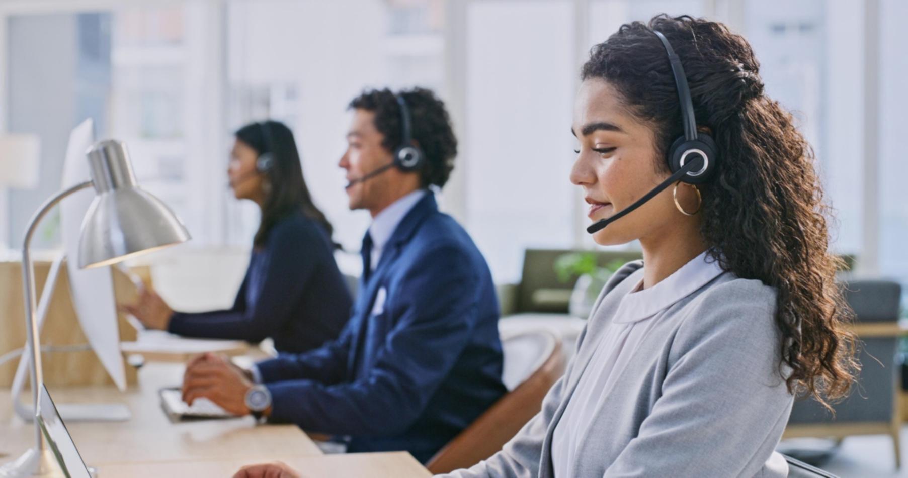 Professionelle Arbeitsumgebung für Website-Erstellung und digitale Bildung